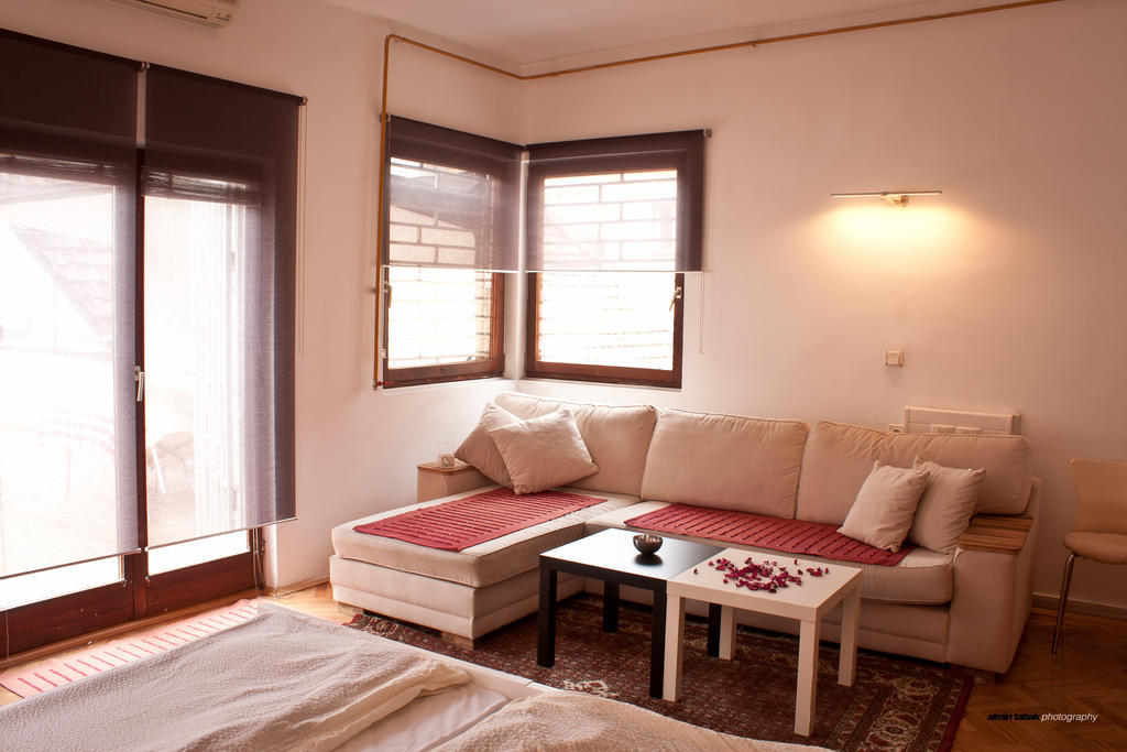 Apartments And Rooms Fonty Sarajevo Bagian luar foto