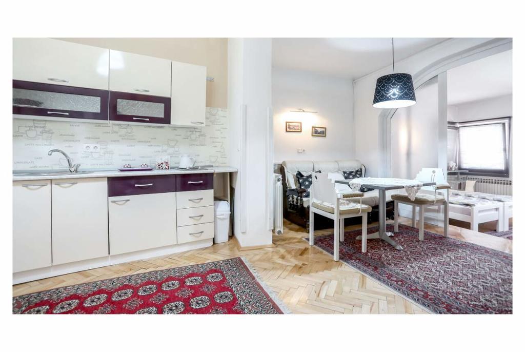 Apartments And Rooms Fonty Sarajevo Bagian luar foto