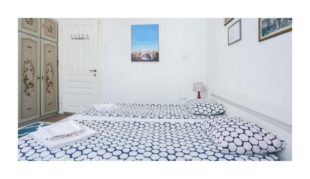 Apartments And Rooms Fonty Sarajevo Bagian luar foto